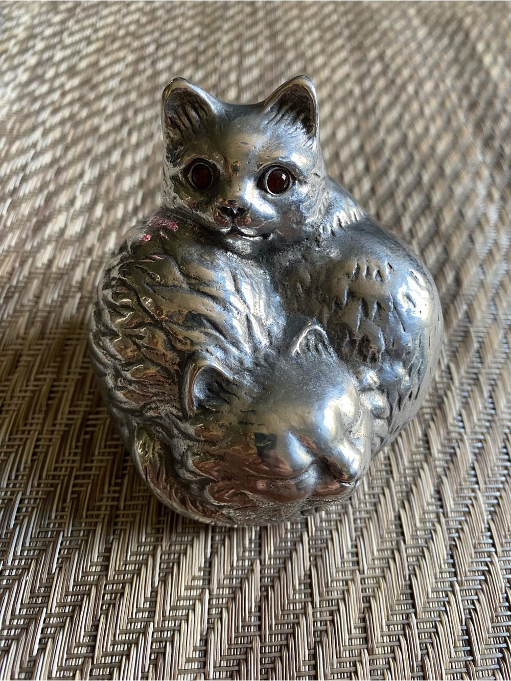 Vintage 1992 Arthur Court Aluminum Cat Figurine Paperweight Cuddling Kittens